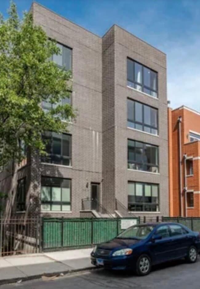 Building Photo - 1618 N Bosworth Ave