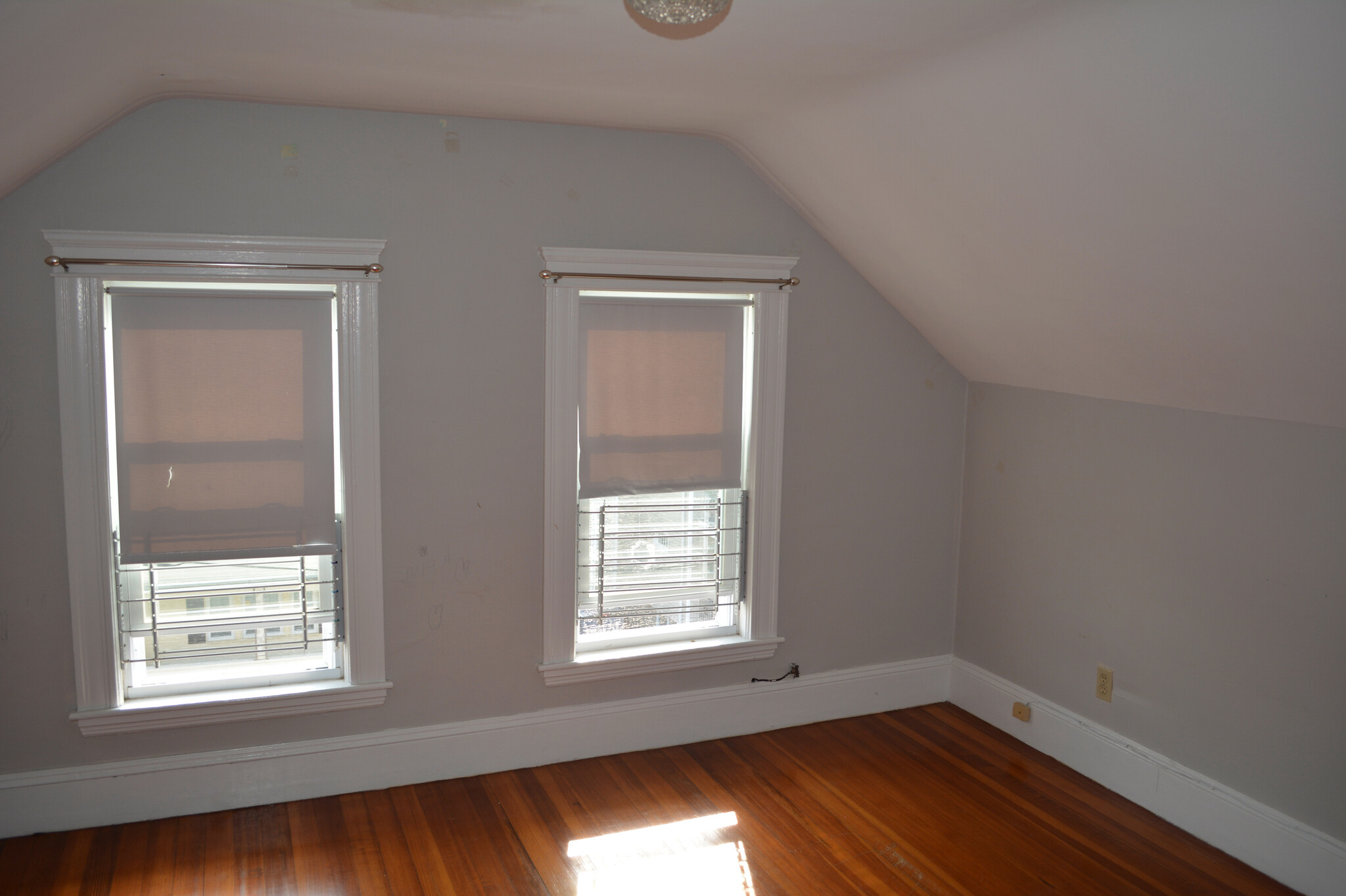 Building Photo - 63 Freeman St