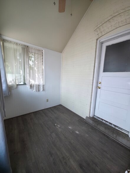 Building Photo - 163 W 400 S