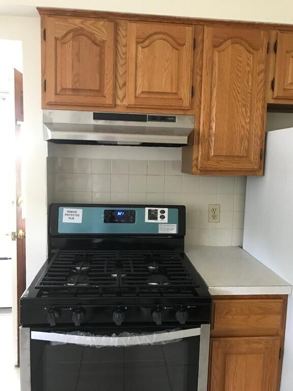 Building Photo - 75 Varnum St