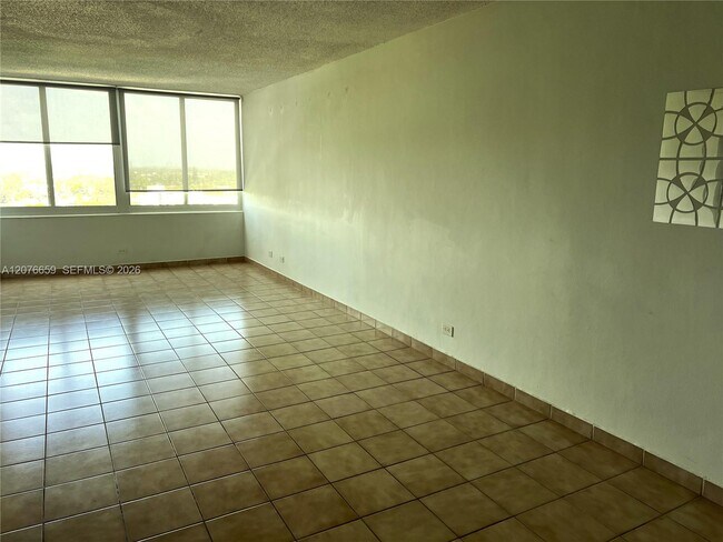 Building Photo - 7441 Wayne Ave