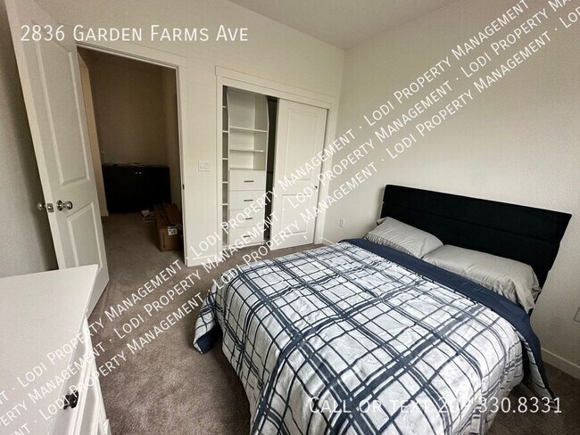 Building Photo - 2836 Garden Farms Ave