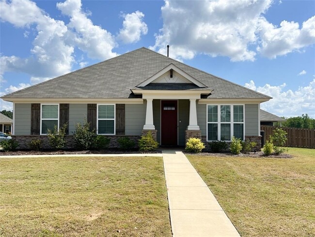 Building Photo - 901 Hedgefield Way