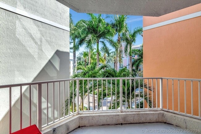 Building Photo - 802 W Windward Way