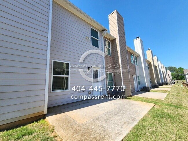 Building Photo - 206 Lyndon Wy NW