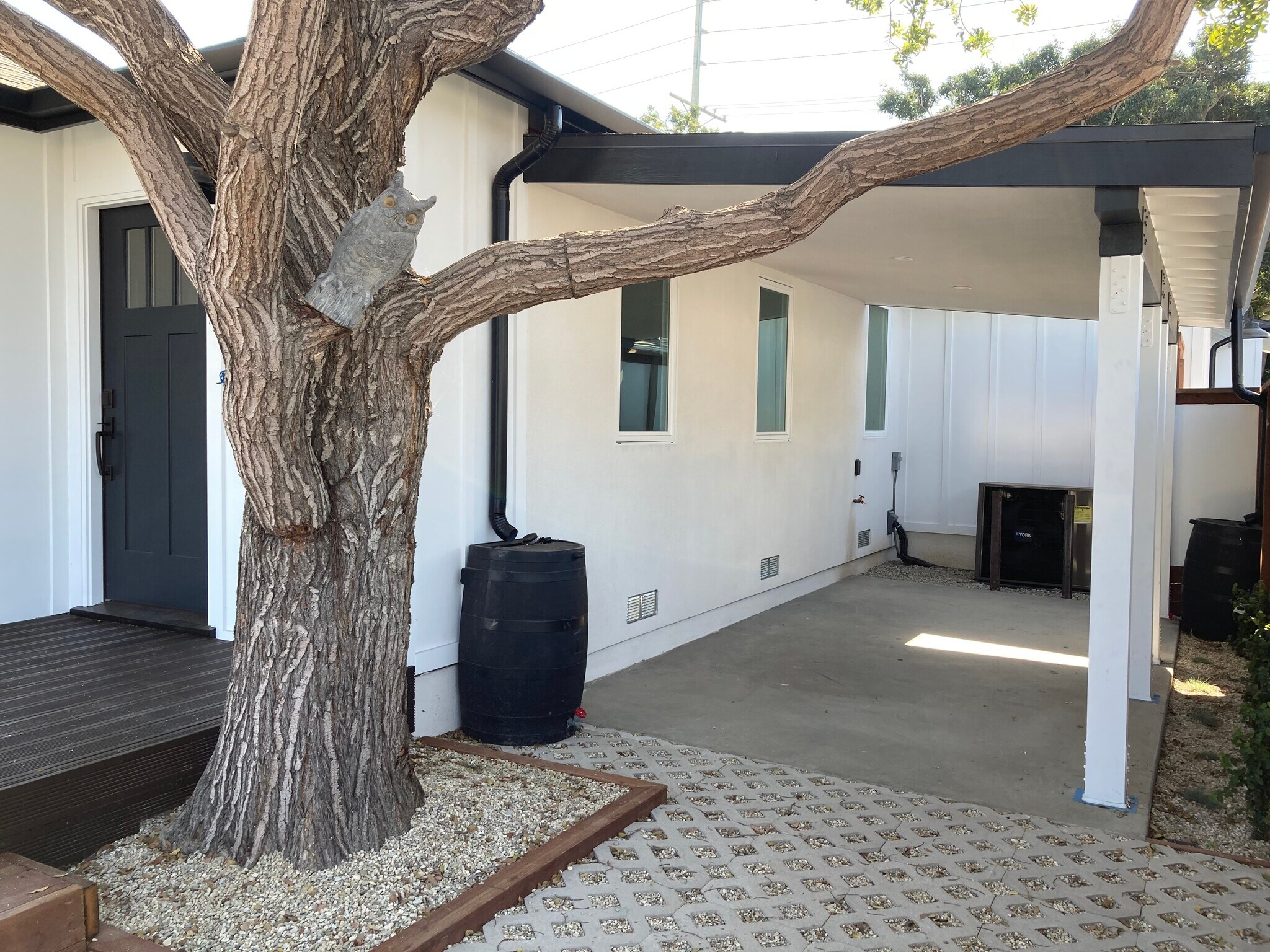 Building Photo - 5750 W 85th Pl