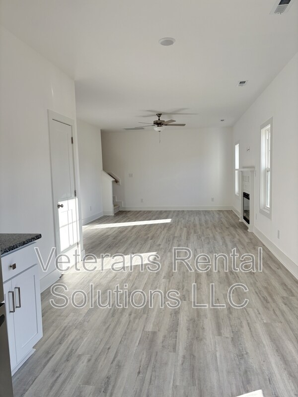 Building Photo - 131 Bourbon St