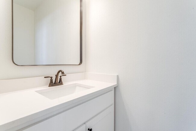 Building Photo - 3253 S University Dr