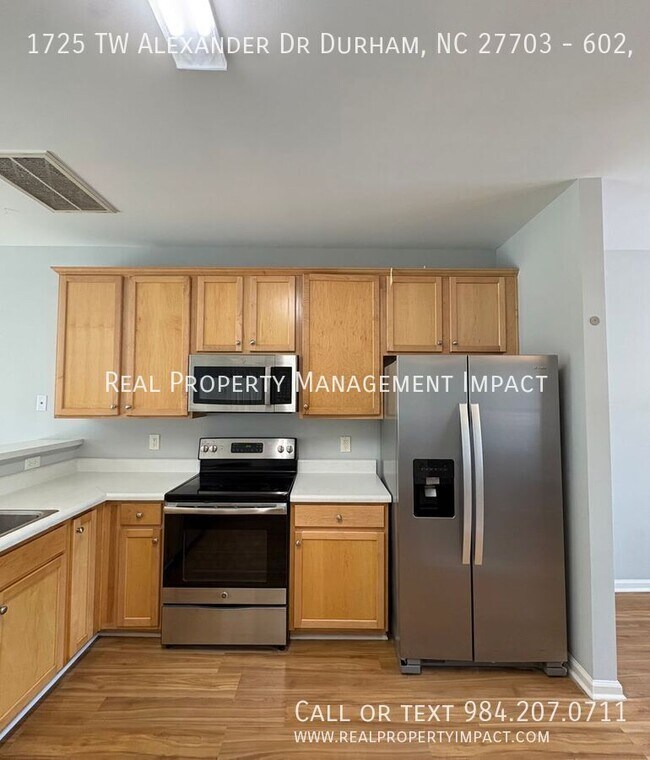 Building Photo - 1725 TW Alexander Dr