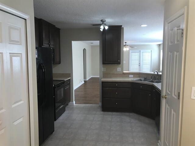 Building Photo - 3699 Silver Bluff Blvd