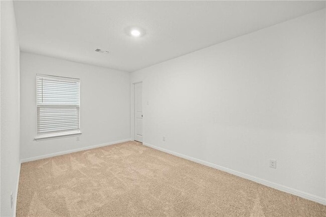 Building Photo - 101 Fairfax Ln