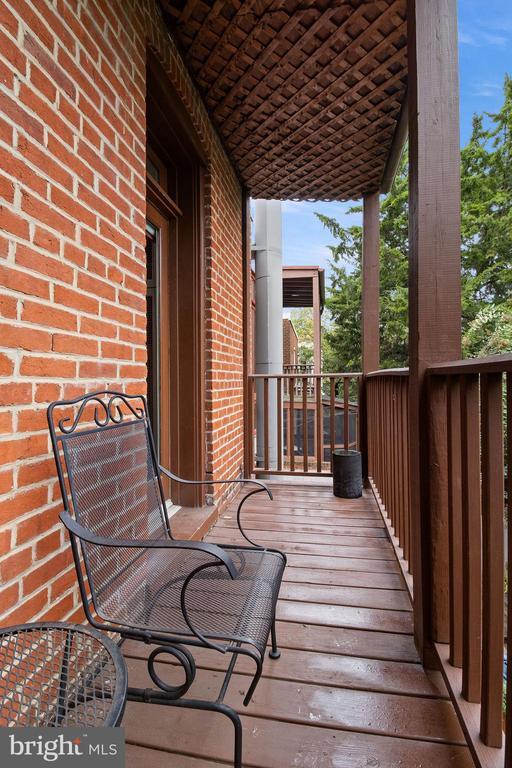 Building Photo - 1120 East Capitol St NE