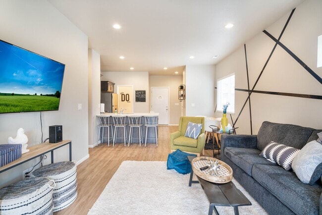 Building Photo - Unfurnished | Summerland Twinhomes | Waterloo | Near Lost Island Waterpark