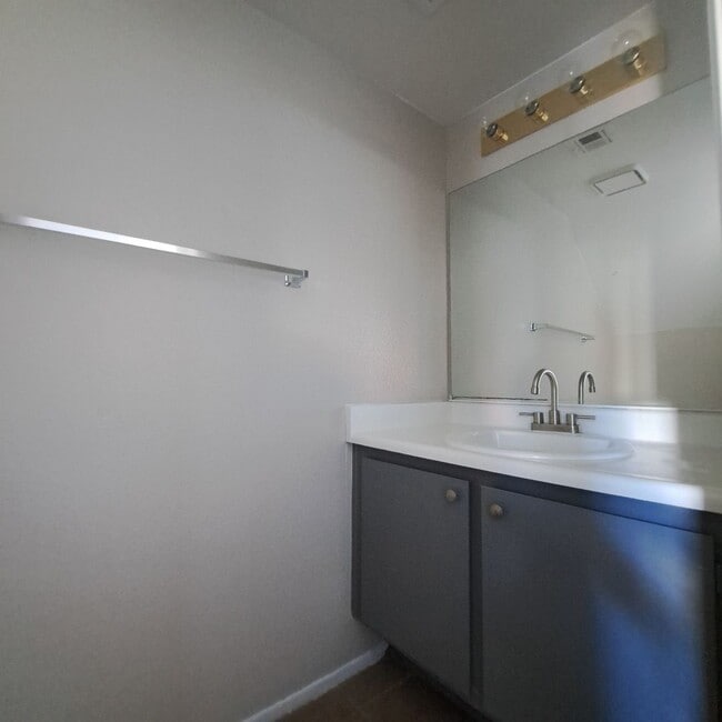 Building Photo - Two Bedroom Townhouse Available for Immediate Move-In