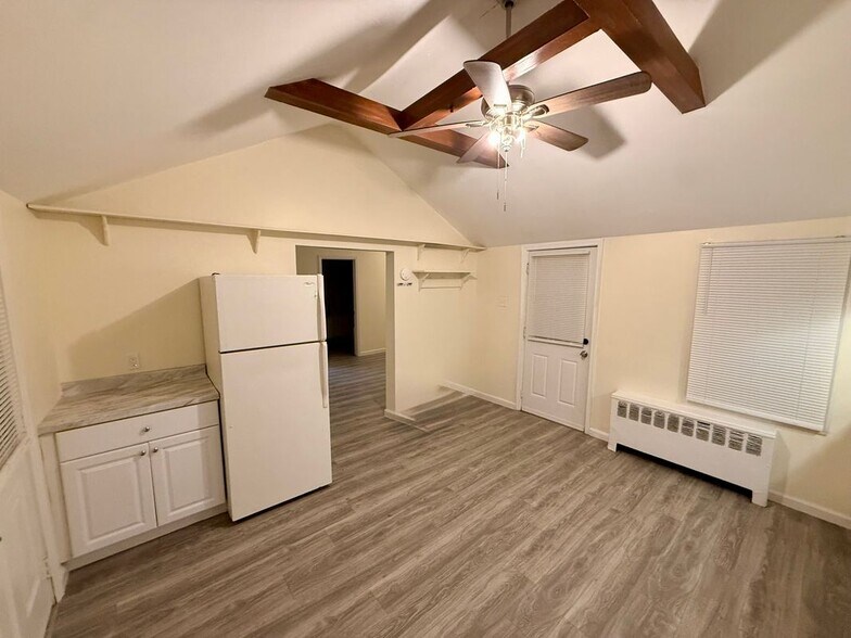 Building Photo - 203 Berkshire Dr