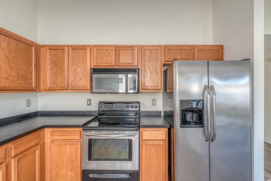 Building Photo - 610 Pepperbush Dr