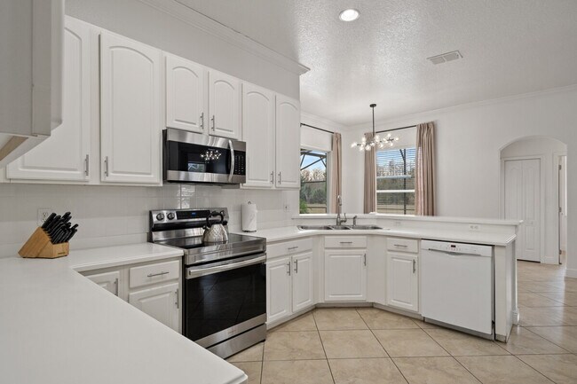 Building Photo - 511 Prestwick Dr