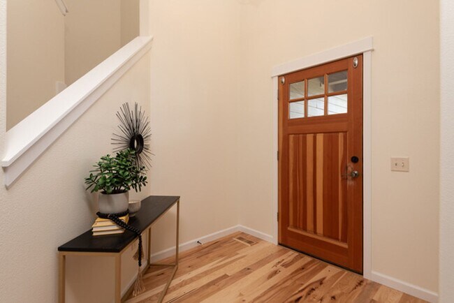 Building Photo - Beautiful Craftsman Home in Yardley Estates!