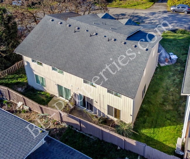 Building Photo - Milton 3B / 2.5B
