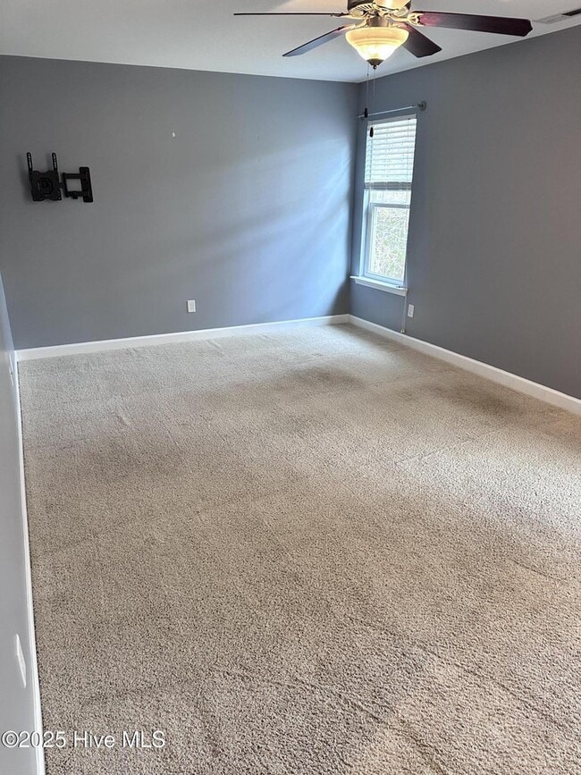 Building Photo - 109 Pennington St