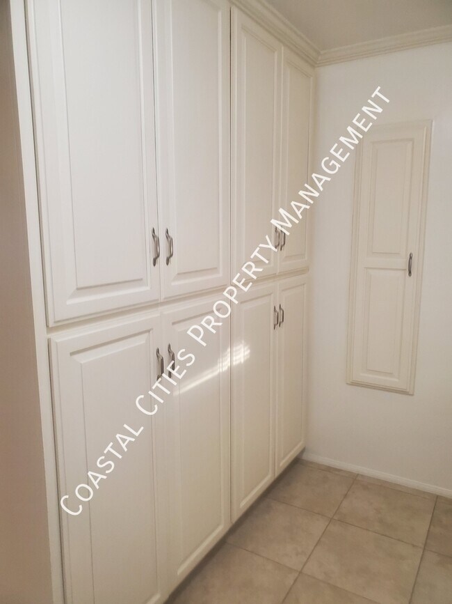 Building Photo - 4408 Ostrom Ave