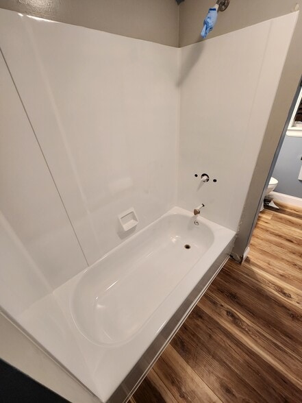 Building Photo - 72 S Central St