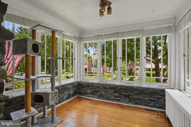 Building Photo - 3618 Ednor Rd