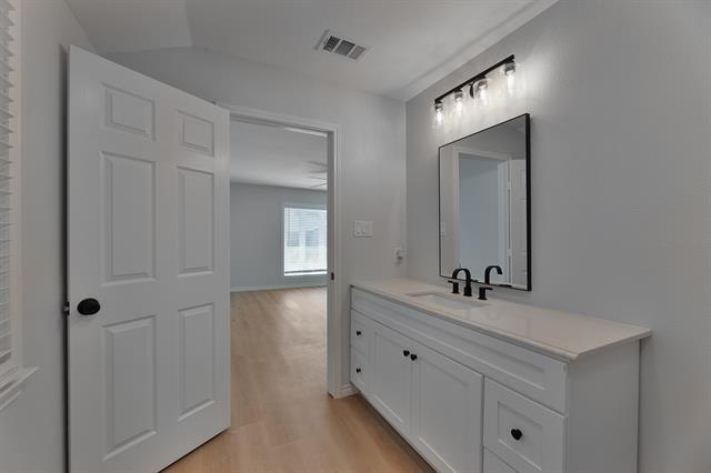 Building Photo - 2321 Quail Hollow Dr