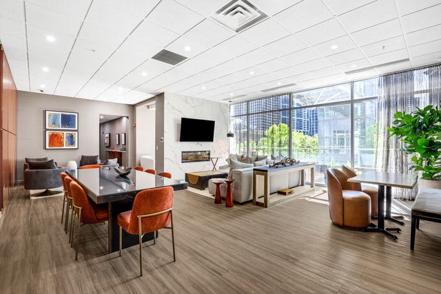 Building Photo - 201 N Westshore Dr