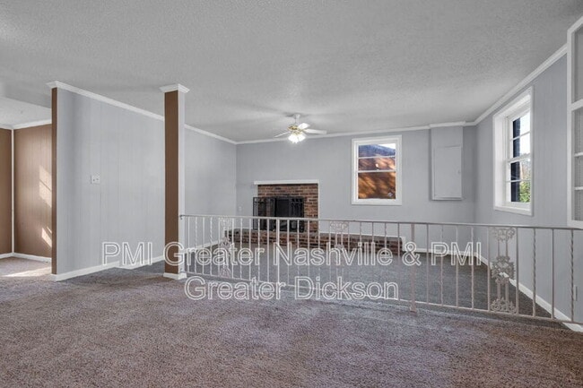 Building Photo - 385 Bonnavale Dr