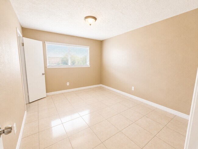 Building Photo - 2507 Ciderwood Dr