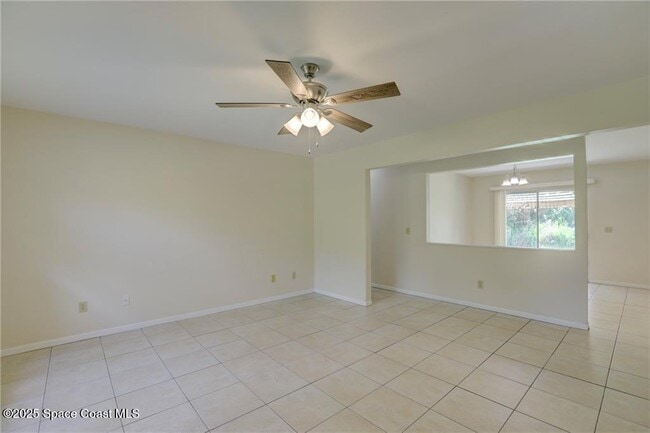 Building Photo - 950 Landsdowne Dr
