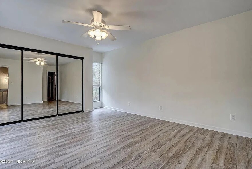 Building Photo - 1029 Birch Creek Dr