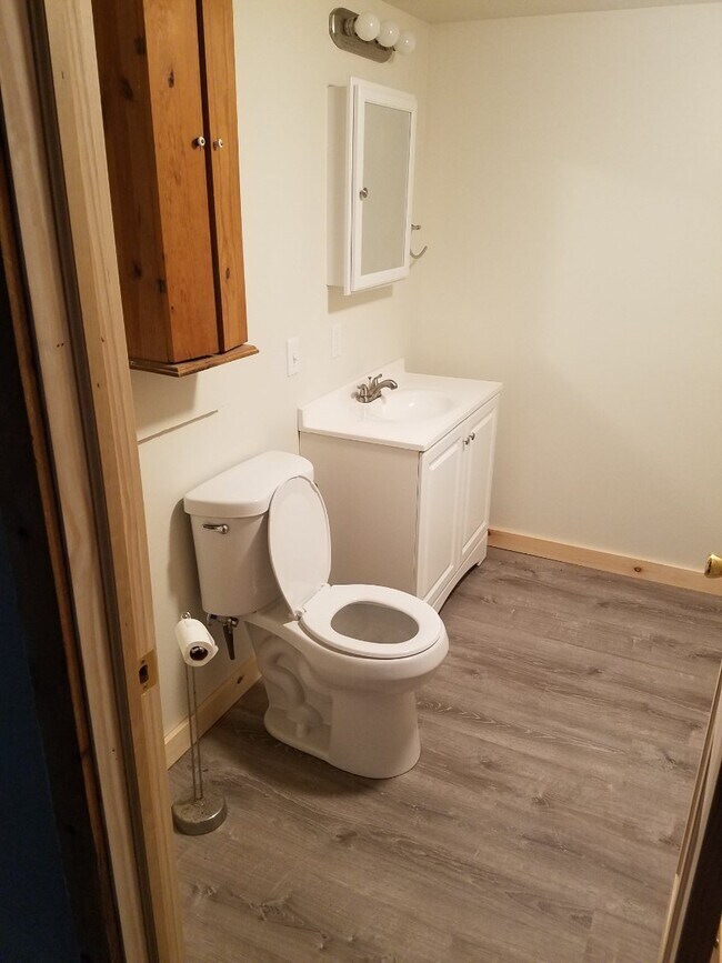 Building Photo - 8571-4 Leray St