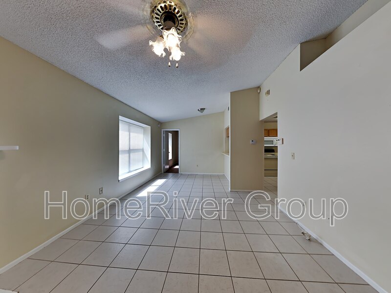 Building Photo - 14733 Norwood Oaks Dr