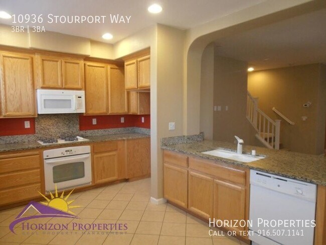 Building Photo - Modern Two-story 3 Bed 2.5 Bath 1,374 sqft...