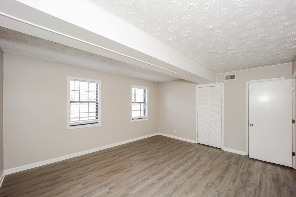 Building Photo - 1037 Lombardy Way