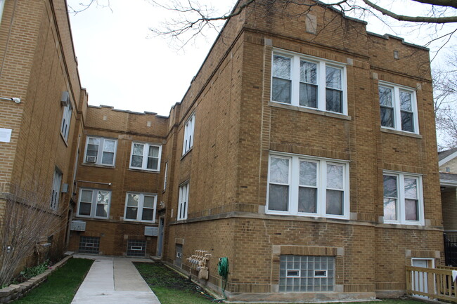 Primary Photo - 7255 S Washtenaw Ave.