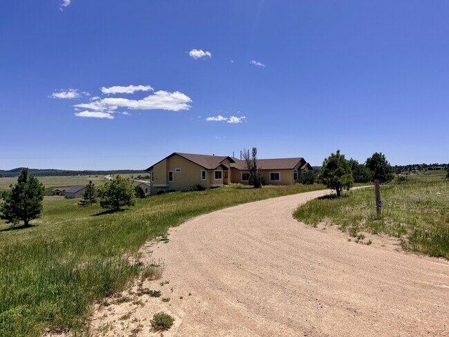 Building Photo - 18515 Peaceful Pines