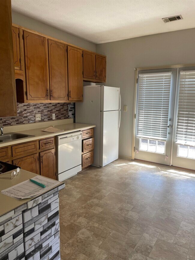 Building Photo - 1447 Big Bear Cove NE