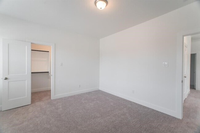 Building Photo - 17723 Tree of Heaven