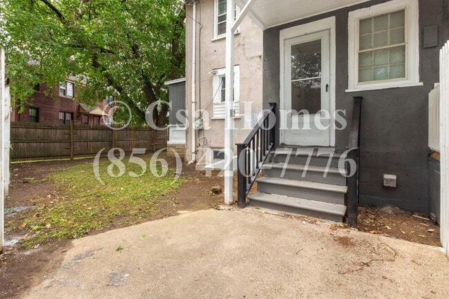 Building Photo - Newly Renovated 3 Bed, 1.5 Bath in Fairview!