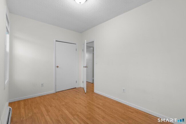 Building Photo - 18 Kelley St