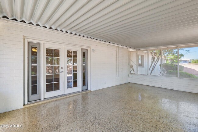 Building Photo - 1400 E Wesleyan Dr