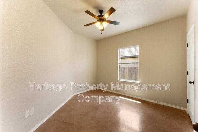 Building Photo - 2541 Pahmeyer Rd