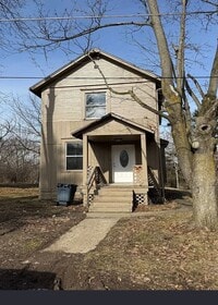 Building Photo - 2 Bdrm 1 Bath House