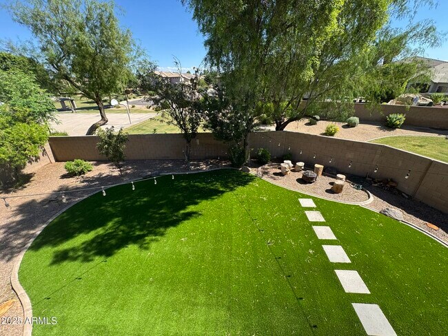 Building Photo - 2671 S Dragoon Dr
