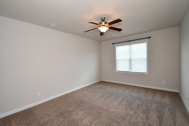 Building Photo - MOVE-IN READY Carolina Forest