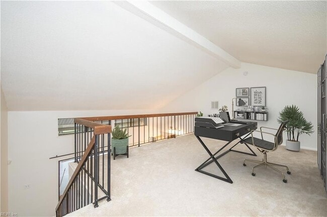 Building Photo - 1545 Lakeport Ct