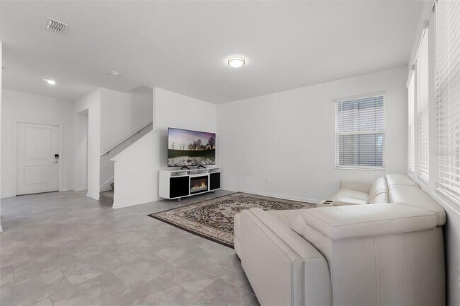 Building Photo - 6458 Pine Warbler Wy